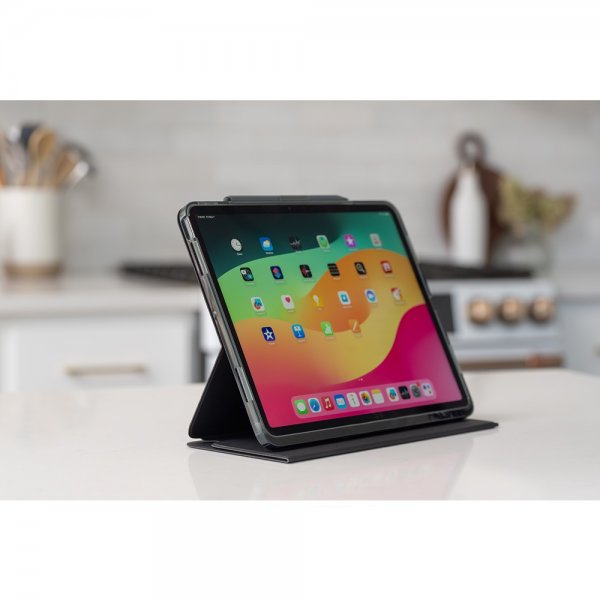 ZAGG iPad Pro 13 (M4/M5) Fodral med Tangentbord Pro Keys 2 Nordic Layout Svart