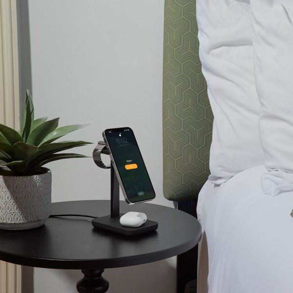 Twelve South Trådlös Laddare HiRise Three MagSafe Svart