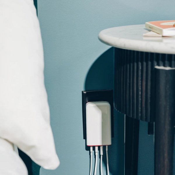 Twelve South PlugBug Travel 50W Reseladdare Vit