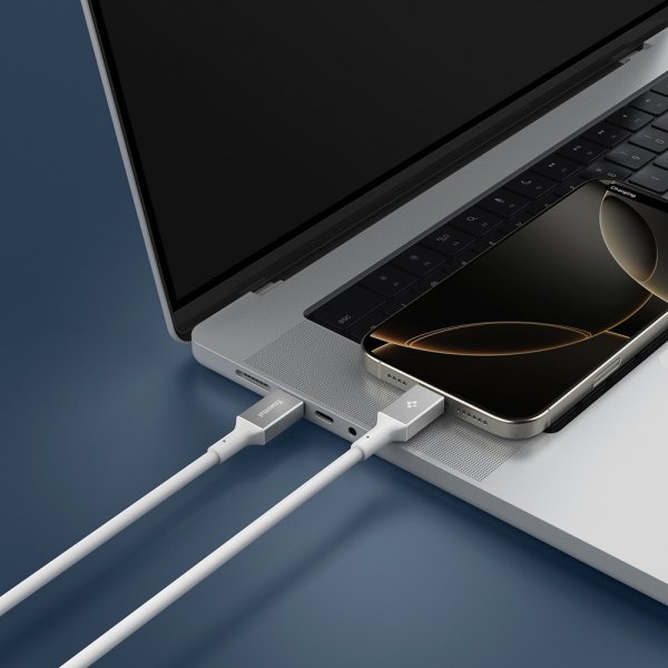 Spigen Essential Kabel USB-C till USB-C 240W 1.2m Vit