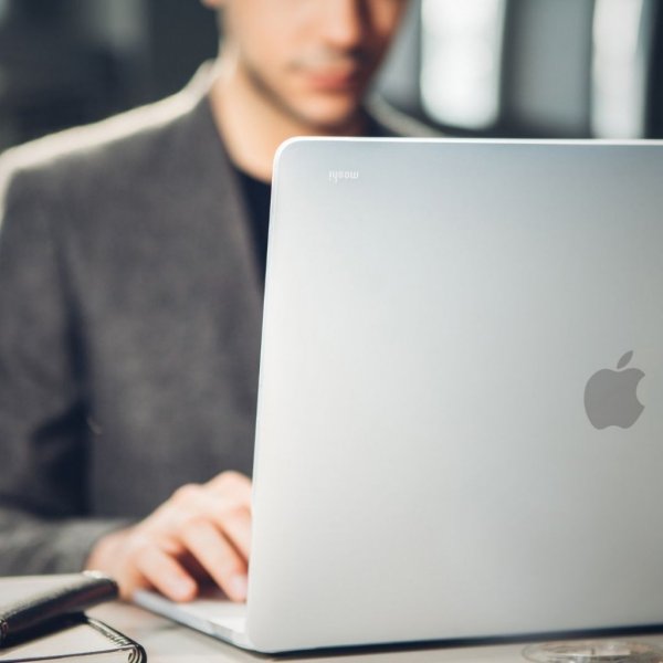 Moshi iGlaze MacBook Pro 16 (A2141) Skal Klar