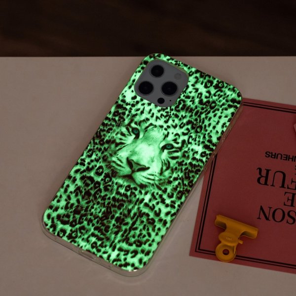 iPhone 15 Pro Max Skal Motiv Vit Tiger