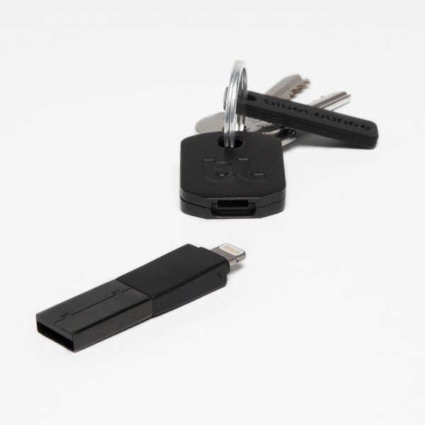 Bluelounge Kii Lightning Laddare Nyckelring Svart