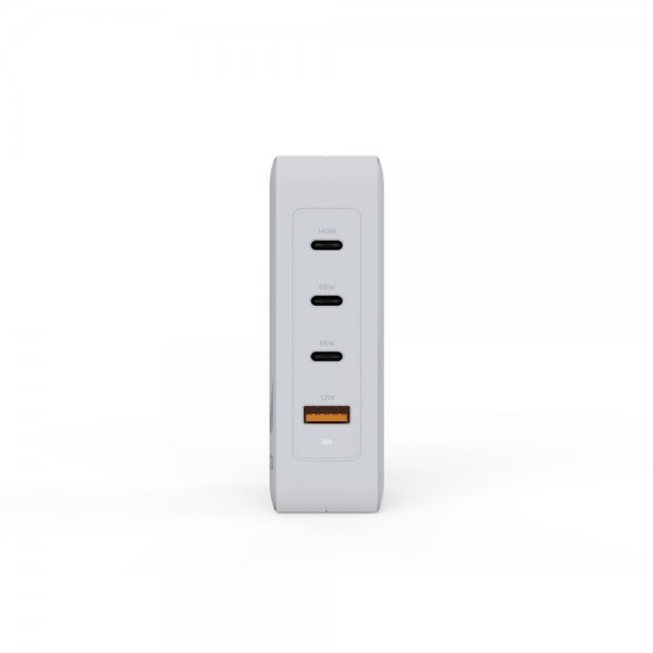 Xtorm Laddare med Kabel 140W GaN-Ultra Travel Charger + USB-C PD Cable
