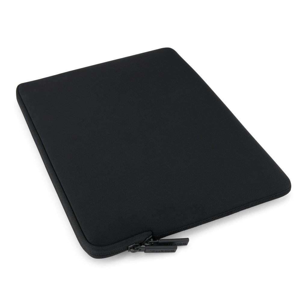 Pipetto Classic Fit Sleeve till MacBook Neo Svart