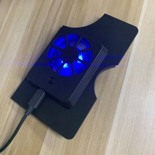 Dobe Nintendo Switch OLED Kylningsfläkt Blå Belysning Svart
