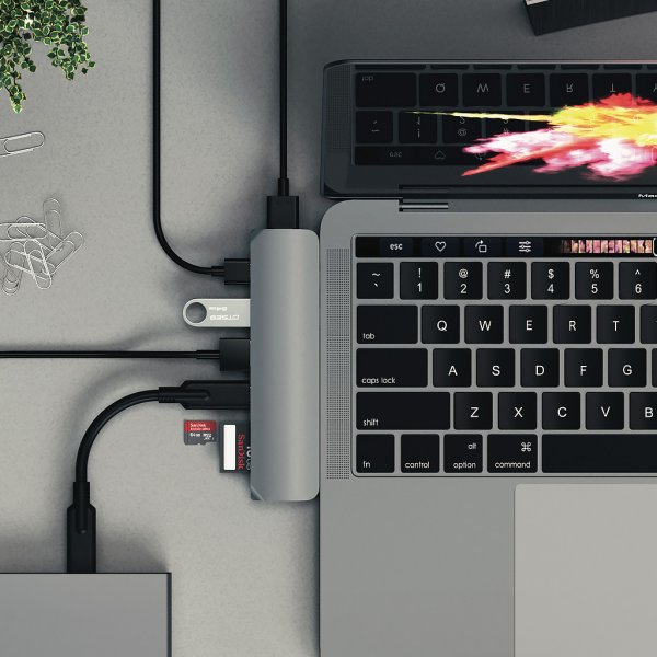 Satechi Type-C Pro Hub Adapter Space Gray