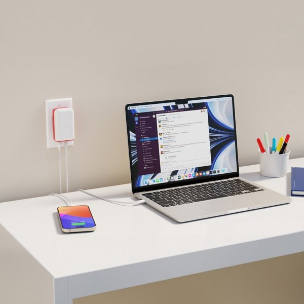Twelve South Laddare PlugBug 50W med Find My