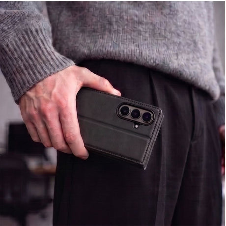 Tech-Protect Samsung Galaxy Z Fold 8 Ultra Fodral Wallet Svart