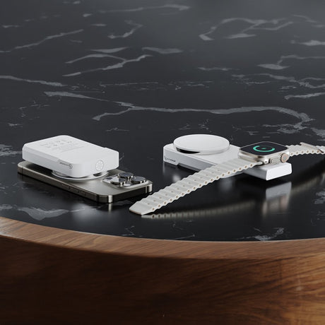 Alogic Matrix Ultimate 3-in-1 Trådlös Laddare med Powerbank MagSafe Vit