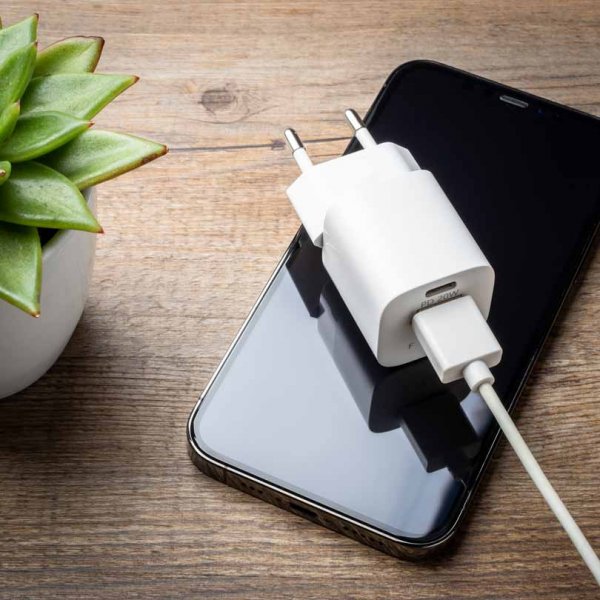 Fixed Laddare Mini PD Travel Charger USB-C & USB-A 20W Vit