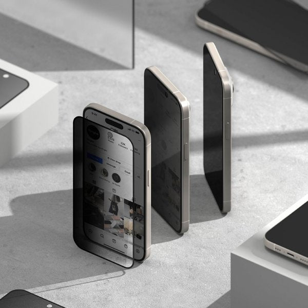 Ringke iPhone 15 Skärmskydd Privacy Tempered Glass Installation Jig