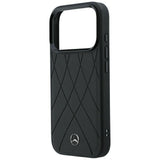 Mercedes Benz iPhone 17 Pro/iPhone 18 Pro Skal Leather Crossed Lines Svart