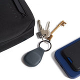Mujjo Apple AirTag Hållare Canopy Basalt