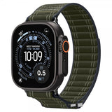 Spigen Apple Watch 44/45/46mm/Ultra 49mm Armband WBF0 Grön