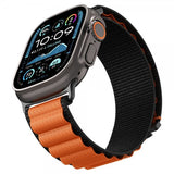 Spigen Apple Watch 44/45/46mm/Ultra 49mm Armband WBF1 Svart Orange