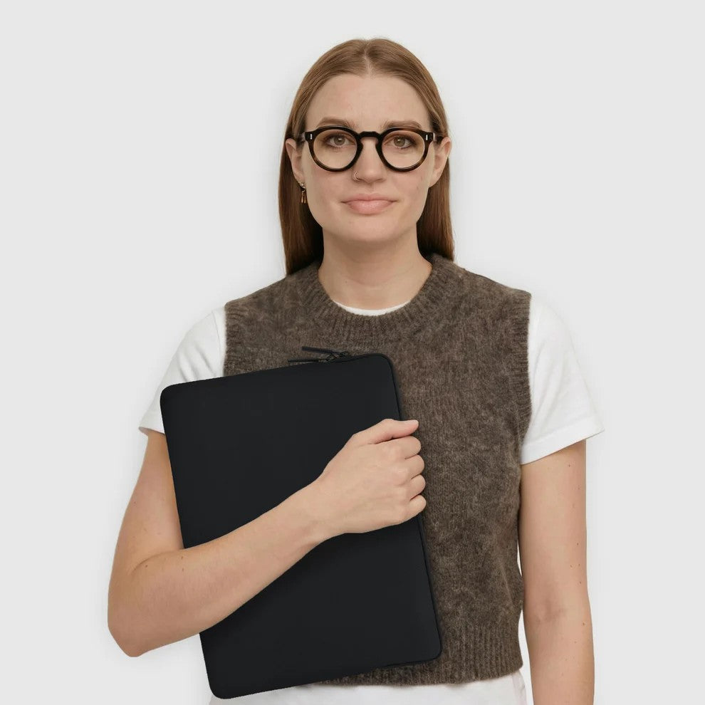 Pipetto MacBook Pro 16 Sleeve Classic Fit Sleeve Svart