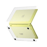 CARE by PanzerGlass MacBook Neo 13 Skal Urban Tech Transparent