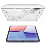 Spigen iPad Pro 11 (M4/M5) Skärmskydd GLAS.tR EZ Fit