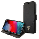 Guess iPhone 12/iPhone 12 Pro Fodral Gold Triangle Saffiano Svart