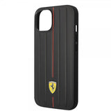 Ferrari iPhone 14 Plus Skal Embossed Stripes Röd