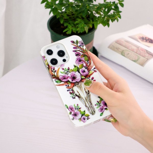 iPhone 14 Pro Max Skal Motiv Blommor och Hjort