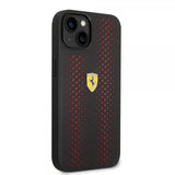 Ferrari iPhone 14 Skal Logo Perforerad Röd