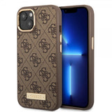 Guess iPhone 14 Skal Metal Plate Logo MagSafe Brun