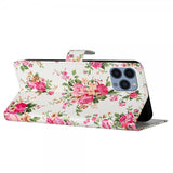 iPhone 15 Pro Fodral Motiv Röda Blommor