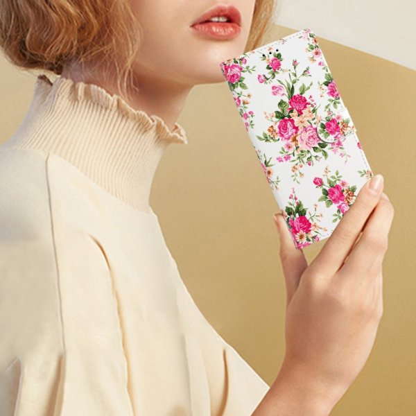 iPhone 15 Pro Fodral Motiv Röda Blommor