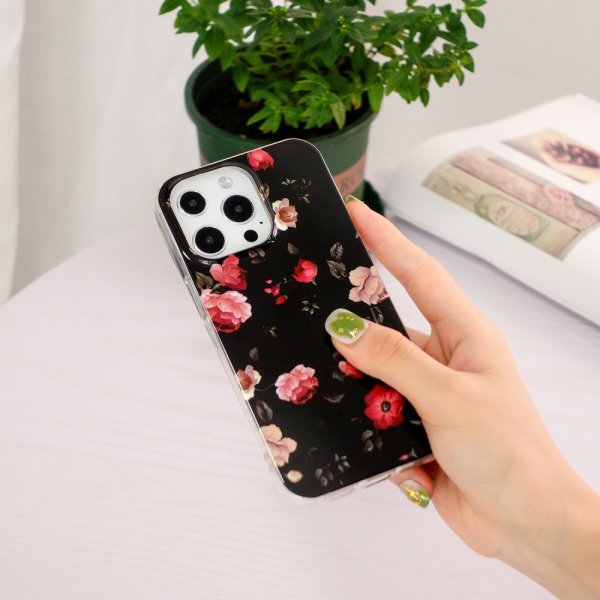 iPhone 15 Pro Max Skal Motiv Rosor Svart
