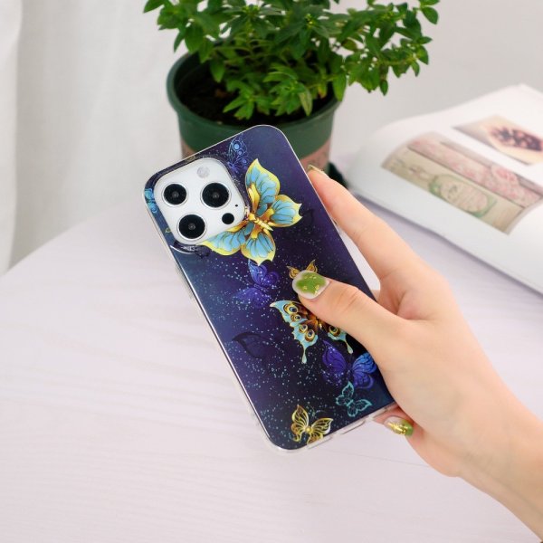 iPhone 15 Pro Skal Motiv Guldiga Fjärilar