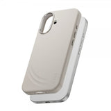 CARE by PanzerGlass iPhone 17 Skal Flow MagSafe Vanilla