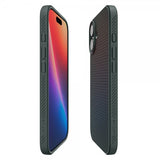 Spigen iPhone 17 Skal Liquid Air Abyss Green