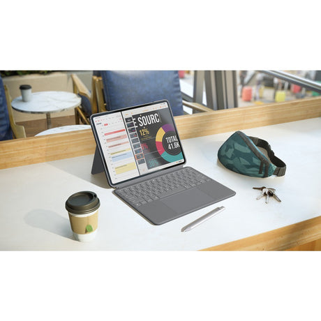 Logitech iPad Air 13 (M2/M3/M4) Fodral med Tangentbord Combo Touch
