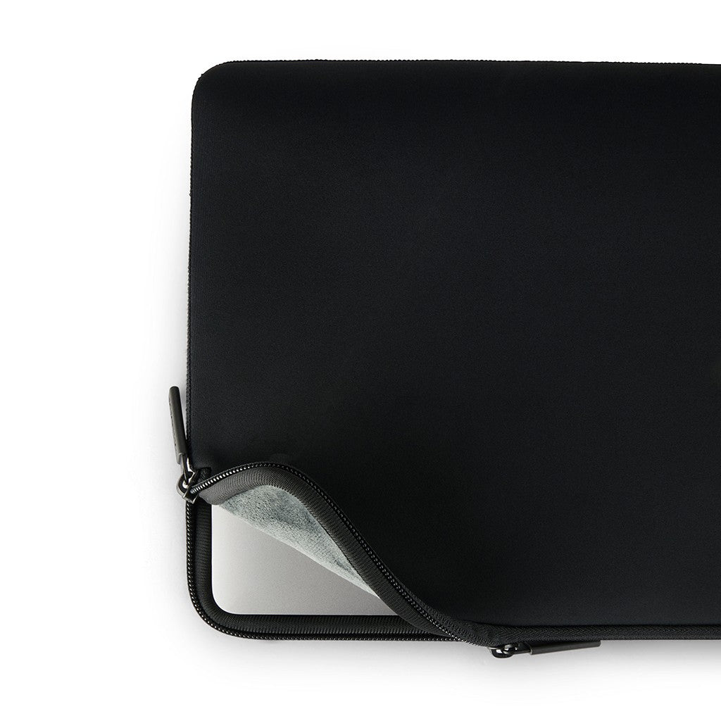 Pipetto MacBook Pro 14/Air 13 Sleeve Classic Fit Sleeve Svart