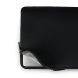 Pipetto MacBook Air 15 Sleeve Classic Fit Sleeve Svart