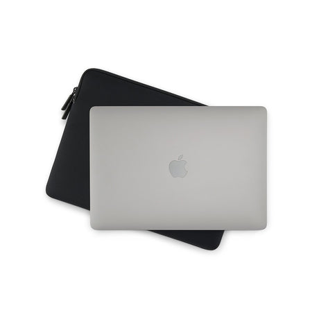 Pipetto MacBook Air 15 Sleeve Classic Fit Sleeve Svart