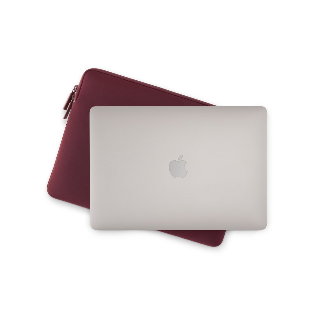 Pipetto Classic Fit Sleeve till MacBook Neo Burgundy