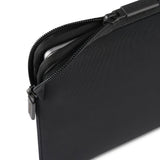 Pipetto Classic Fit Sleeve till MacBook Neo Svart