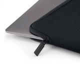 Pipetto Classic Fit Sleeve till MacBook Neo Svart