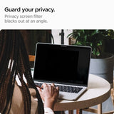 Spigen MacBook Pro 16 M1/M2/M3/M4 Skärmskydd Safe View