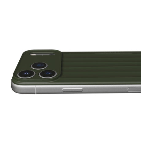 Nudient iPhone 17 Pro Max/iPhone 18 Pro Max Skal Slice Case MagSafe Pine Green