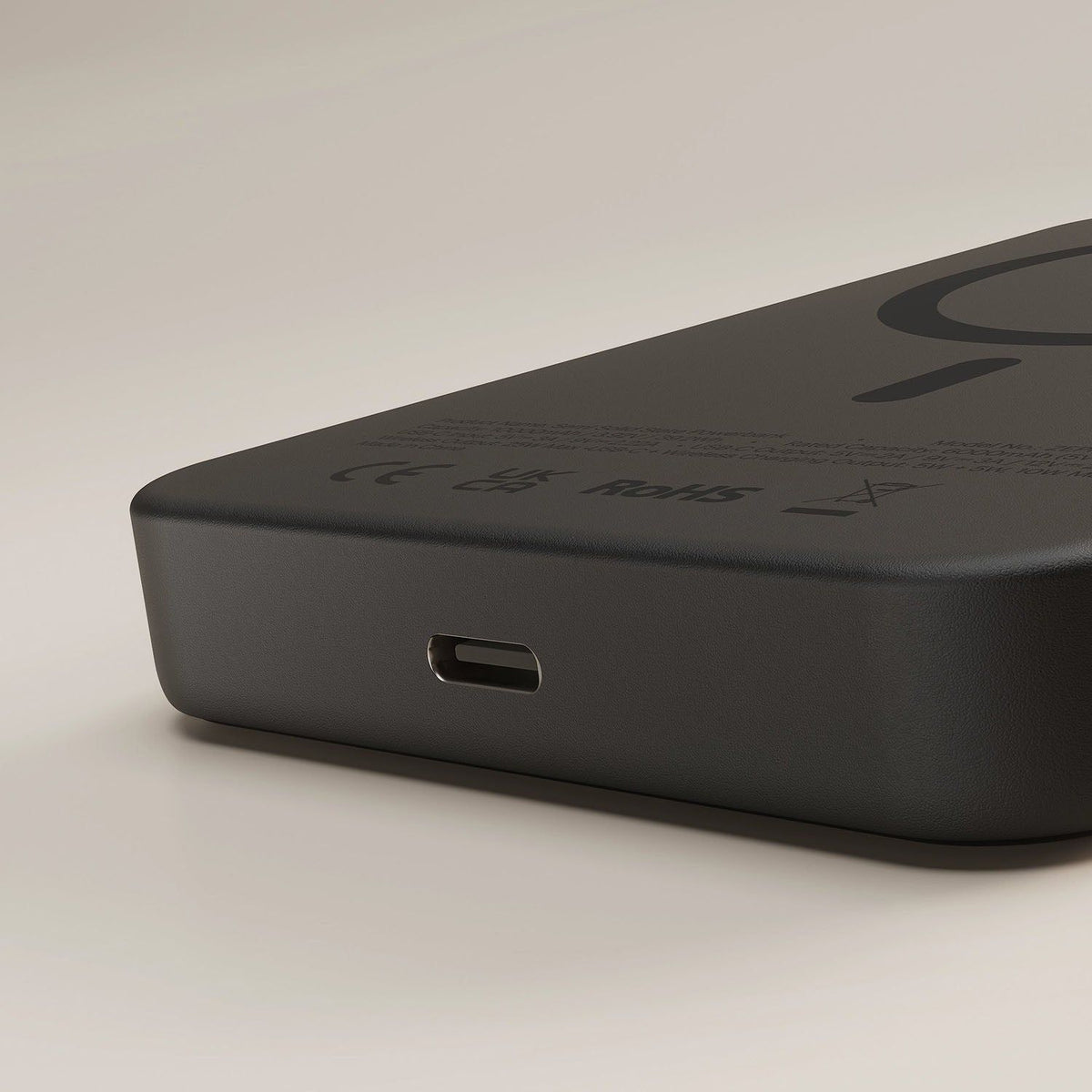 Zens Semi Solid State Powerbank Qi2.2 10 000 mAh Svart