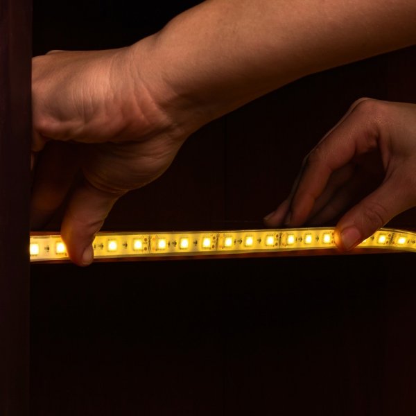 Deltaco Smart Home Utomhus LED-slinga RGB IP65 2x5m