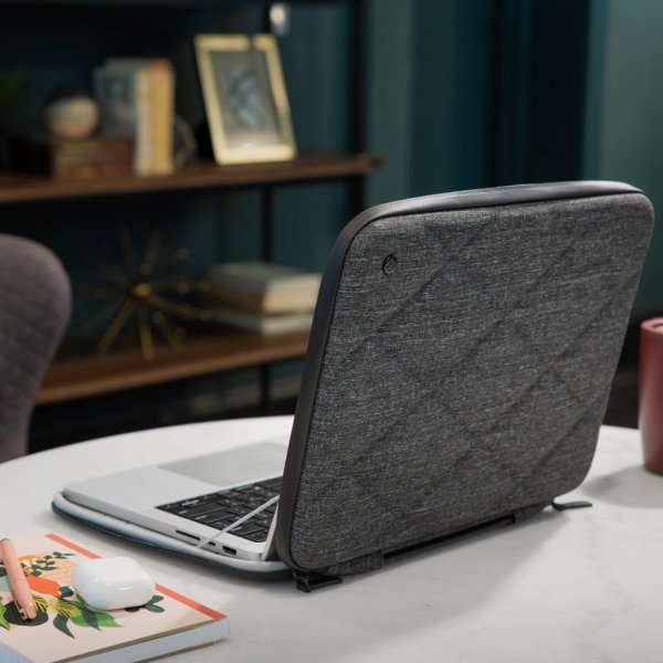 Macbook Air 13 M1 (A2337)/M2 (A2681)/Pro 13 (A2338) Fodral SuitCase