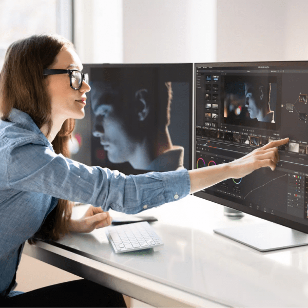 CLARITY 32” UHD 4K Monitor Webcam Touch Screen
