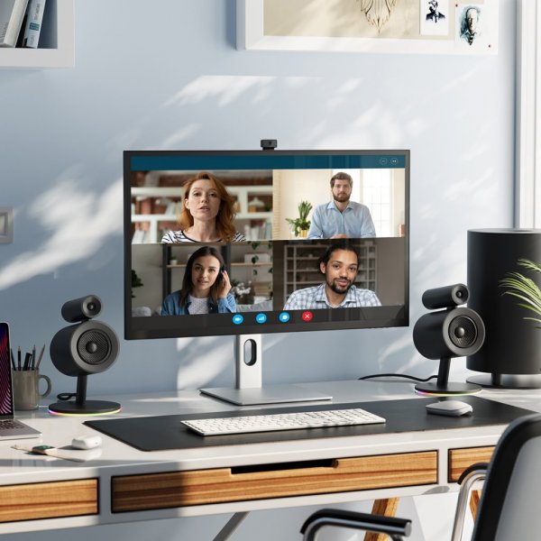 CLARITY 32” UHD 4K Monitor Webcam Touch Screen