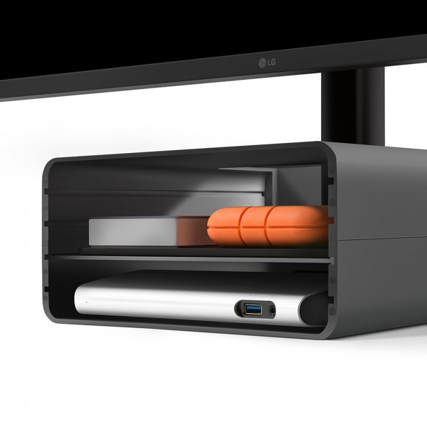 HiRise Pro Displayhylla Svart/Brunt Trä