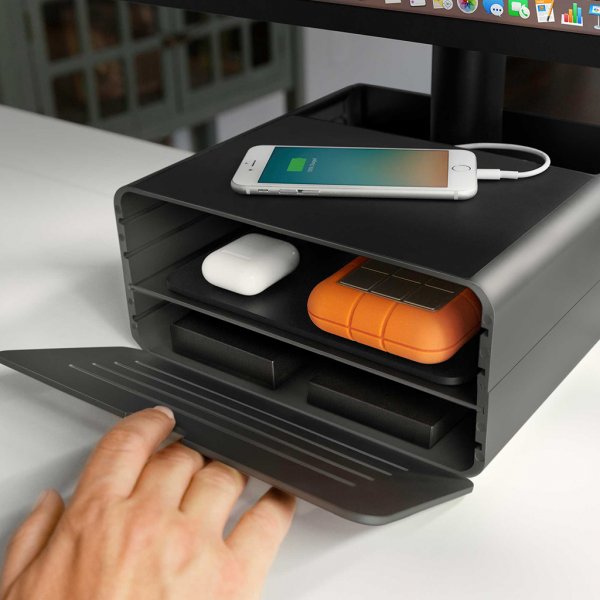 HiRise Pro Displayhylla Svart/Brunt Trä